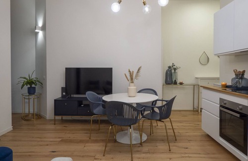 Guastalla Apartment | Porta Vittoria A - Moder 1BDR with terrace, Duomo area
