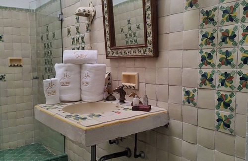 Teotihuacan Centro Hotel | Posada Colibrí