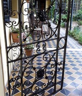 San Antonio de Areco Hotel | Posada De La Plaza