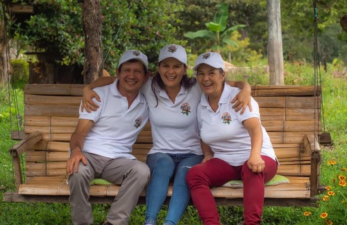 San Eduardo House | Posada rural Cabaña Campestre LaRiveraCafe