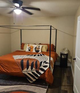 Gainesville Apartment | POSH PAD IN Gainesville