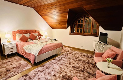 Alto do Capivari Hotel | Pousada Blue Village