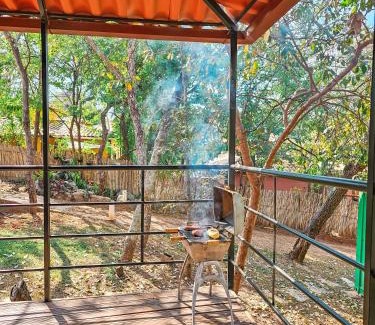 Serra do Cipo Cabin | Pousada Cipó Container Chalés Privativos com lareira - Centro da cidade