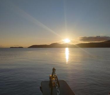 Pontal House | Pousada Dádiva Suite Romântica 30 mts da praia Pontal Central com ar e frigobar