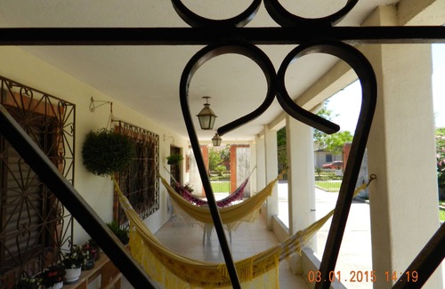 Laranjal House | Pousada das Rosas two blocks from the beach