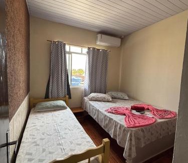 Praia de Leste House | Pousada Fênix,com piscina -250 METROS DA PRAIA