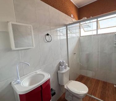 Praia de Leste House | Pousada Fênix,com piscina -250 METROS DA PRAIA