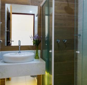 Praia do Frances Hotel | Pousada Le Baron