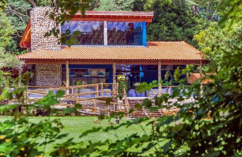 Fortaleza de Minas Hotel | Pousada Nascentes da Fortaleza, antiga Água Azul