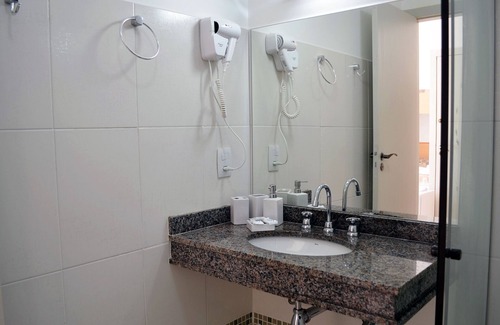 Jardim Itagua Hotel | Pousada Omnimare