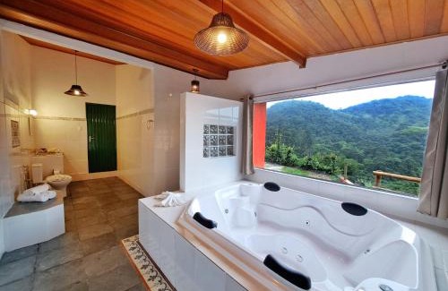 Santo Antonio do Pinhal Hotel | Pousada Vale das Araucárias