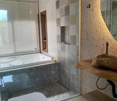 Praia do Rosa Ski Chalet | Pousada Villa Del More