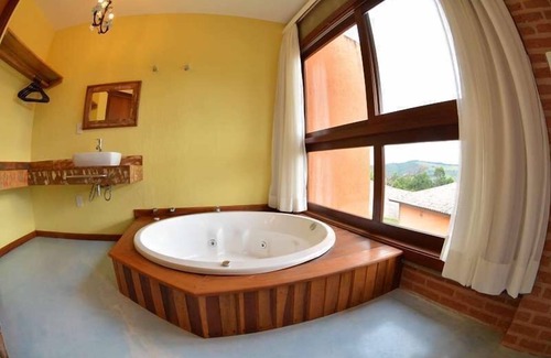 Serra Negra Hotel | Pousada Villa dos Leais