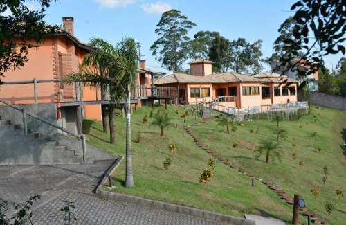 Serra Negra Hotel | Pousada Villa dos Leais