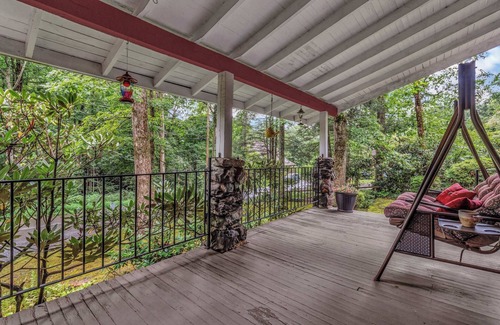 Ridgecrest House | Power, water & internet! 4BR near Ridgecrest