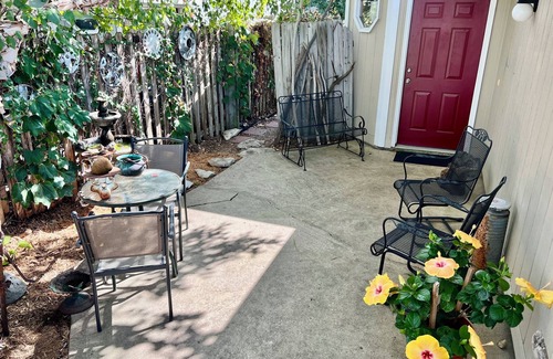 Lawrence House | Practical Zen: 4-bedroom 5-bed 2-bath close to everything, flexible, cookies.