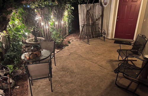 Lawrence House | Practical Zen: 4-bedroom 5-bed 2-bath close to everything, flexible, cookies.