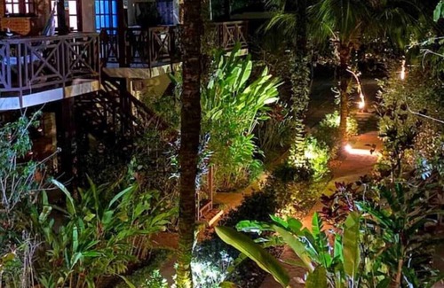 Praia da Olaria House | Praia da Baleia in Condomínio