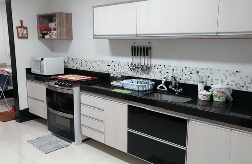 Praia do Morro Apartment | Praia do Morro - Oceanfront Building - Excellent Apartment - 4 suites - 3 spaces - Excellent location