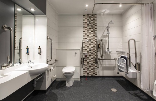 Reading Hotel | Premier Inn Reading - Caversham Bridge