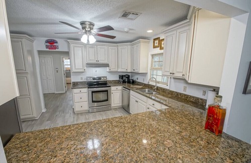 Lafitte House | Premier Lodging for Fishing Charter Guests & Unforgettable New Orleans Vacations