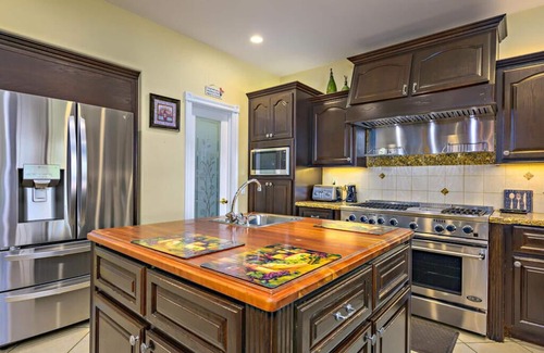 Fallbrook House | Premier rental estate with an ample array of amenities & outdoor, open-air oases