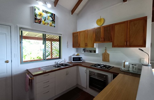 Muri Apartment | Premier Studio with Lagoon Views | Kaute