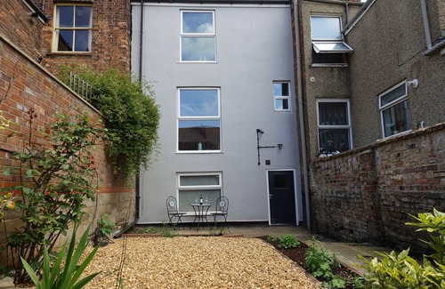 King's Lynn House | Premium Cosy Double Room with Garden View