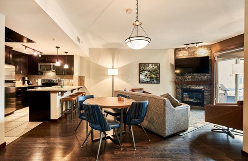 Canmore Resort | Premium Mountain View! Luxurious 2 Bed Condo at Stoneridge Mountain Resort