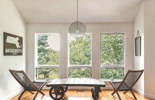 Gloucester House | PREMIUM PROPERTY - Private 2-Acre Retreat - MODERN 4 Bedrooms - See Video Tour