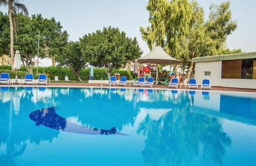 Al Majaz Apartment | Presidential Suite Near Nakheel Osais