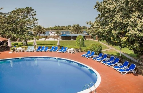 Al Majaz Apartment | Presidential Suite Near Nakheel Osais