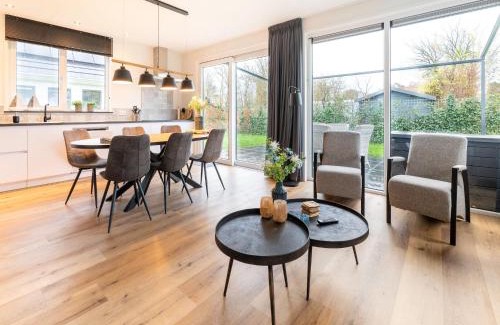 De Koog House | Pretty Holiday Home in De Koog Texel with Garden