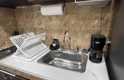 Cali Condo | Pretty & Modern Private Studio 202