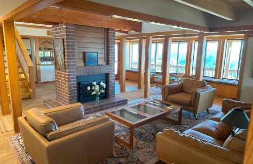 Groveland Villa | Priest Ranch with Guest House and Pool