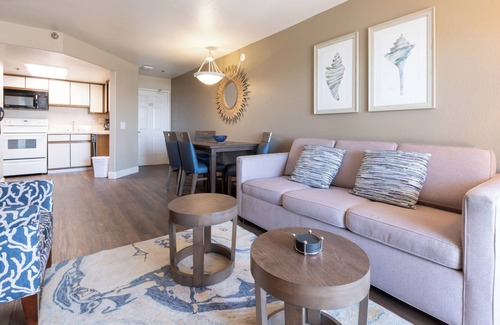 Capistrano Beach Hotel | Prime Location! 4 Beachfront Units w/Kitchen! Free Parking, Onsite Pool!