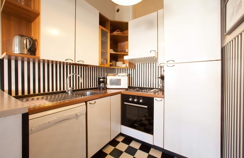 Oltrarno Apartment | Prime location, comfort and a stunning view of Ponte Vecchio!