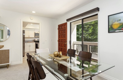 Canyon Corridor Condo | Prime South Palm Springs, Luxury 2 bed, 2 bath condo, VIEWS!