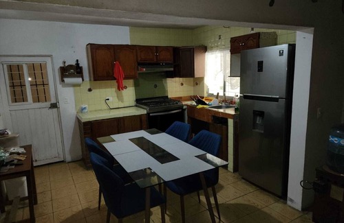 Monterrey Municipality House | Primer piso completo en casa acogedora.