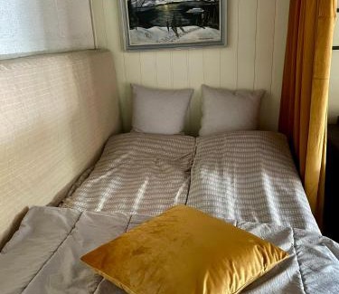 Eidsvoll House | Primitive basement room, no shower, shared toilet