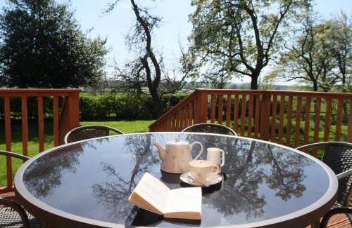 Kelmarsh House | Prince Rupert's cottage with garden