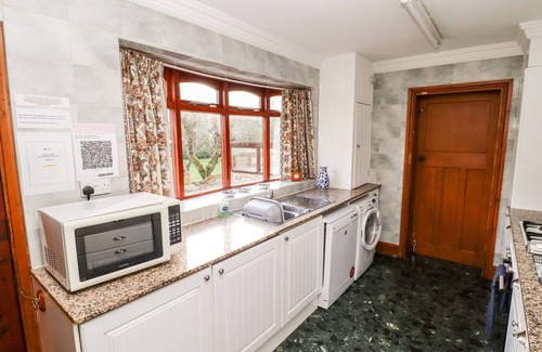 Carlton in Lindrick Cottage | PRINGLES ORCHARD, family friendly in Carlton-In-Lindrick