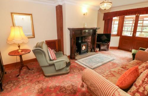 Carlton in Lindrick House | Pringles Orchard