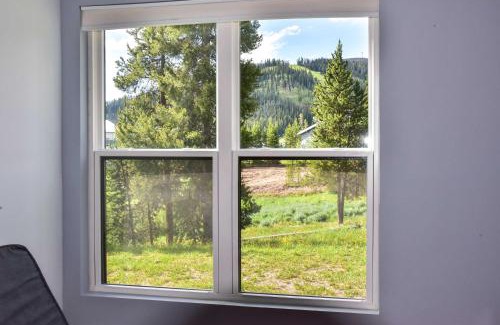 Big Sky Apartment | Prismatic Mountain Studio Less Than 1 Mi to Big Sky Resort