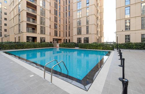 Sharjah Apartment | Private 1-Bedroom with living room apartment - Royal Suite