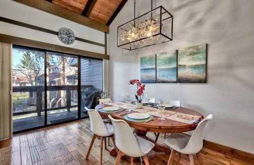 South Lake Tahoe House | Private beach, Close to ski, Resort Amenities!