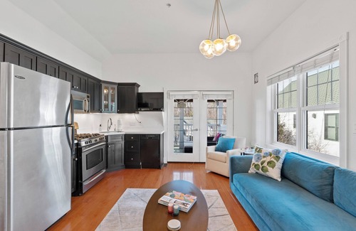 Elkhart Lake Condo | Private Beach, Pools & Full-Kitchen