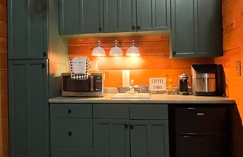 Elkton Cabin | Private Cabin in the Shenandoah Valley