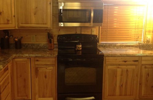 Clinton Cabin | Private Cabin On Greer's Ferry Lake