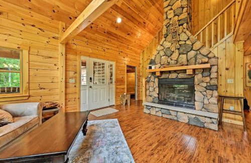 Chester House | Private Chester Home with Deck, Mins to Skiing!